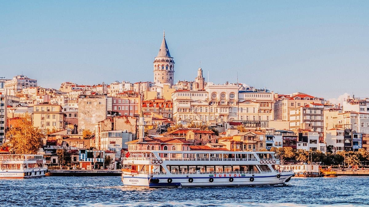 Where to stay, spend, and meet Bitcoiners in Istanbul.